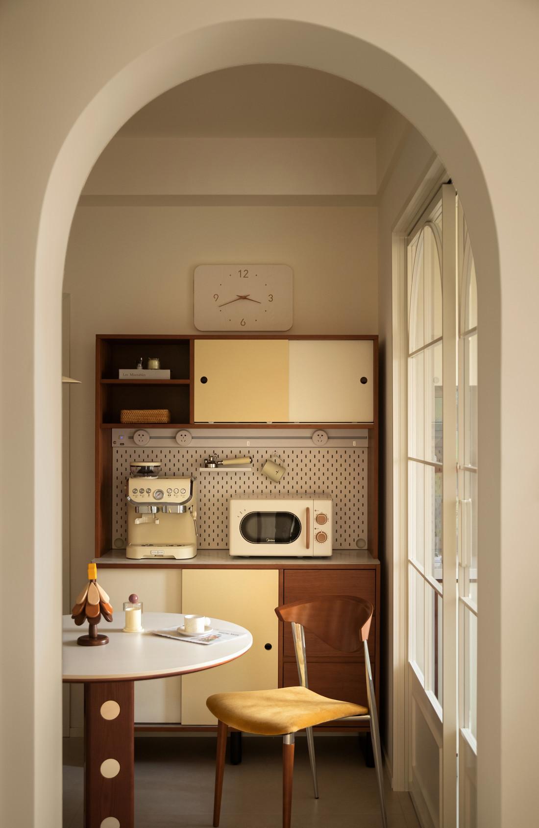 复古轻甜×包豪斯独居空间设计丨中国南京-19