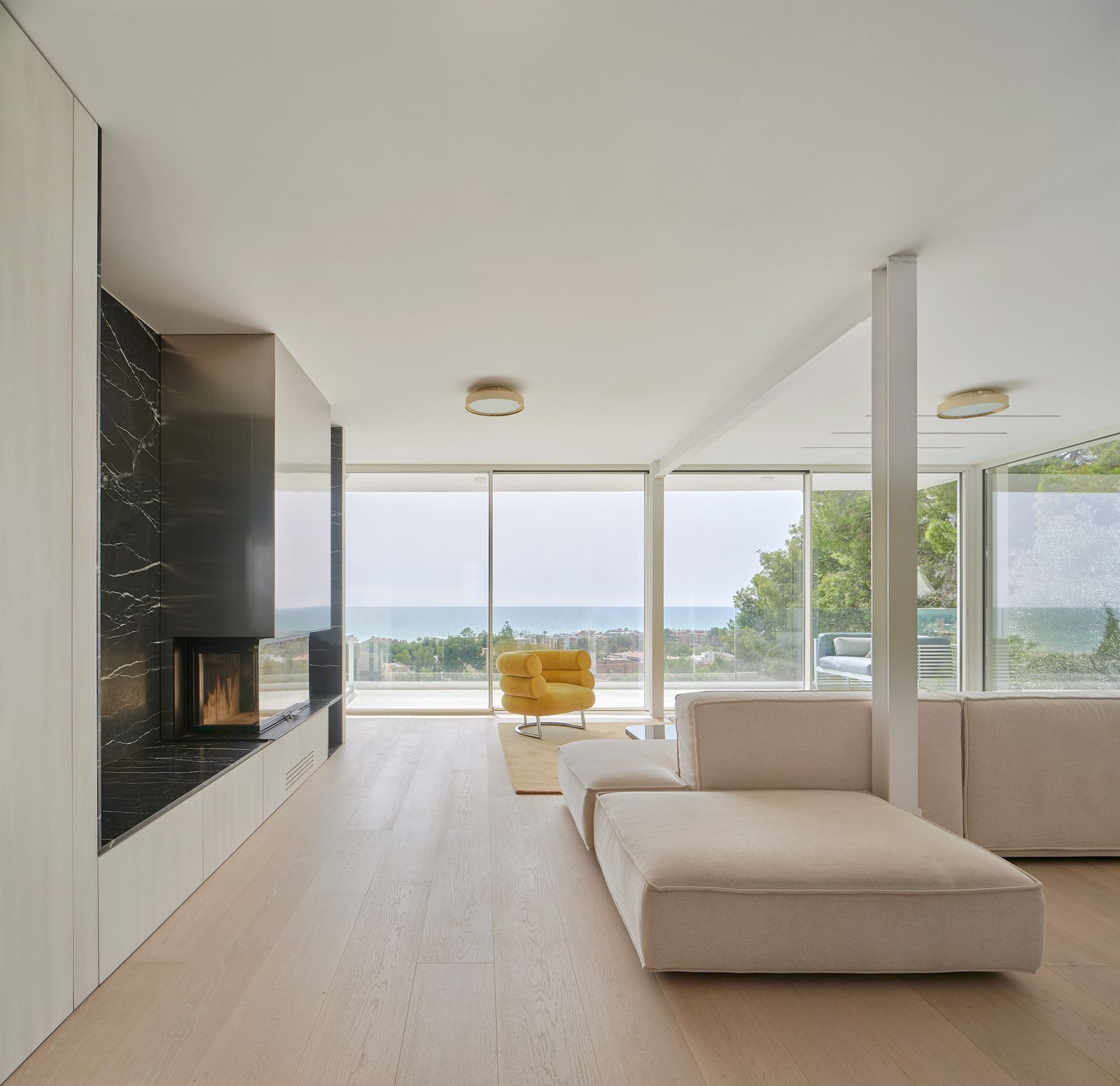 70年代度假屋改造为家庭住宅丨西班牙巴塞罗那-17