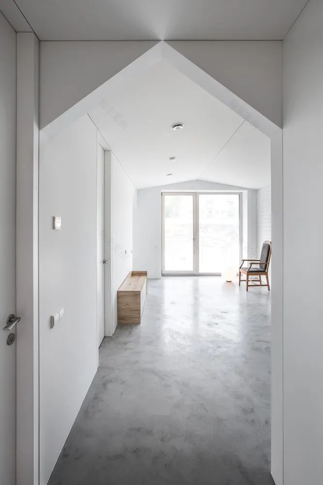 维尔纽斯生活区 36 平米小公寓惊艳变身-26