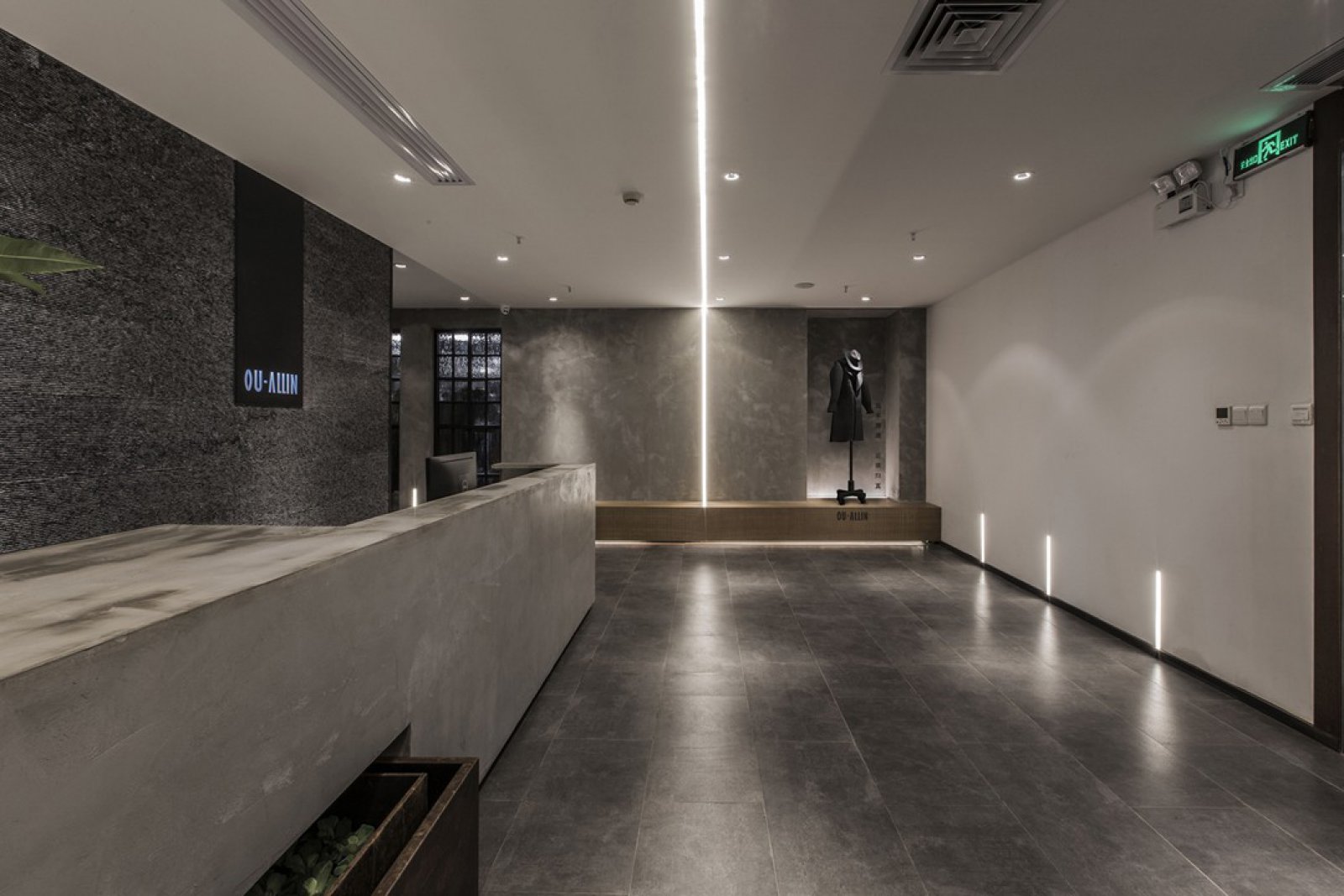 深圳800㎡欧引服饰办公空间设计-7