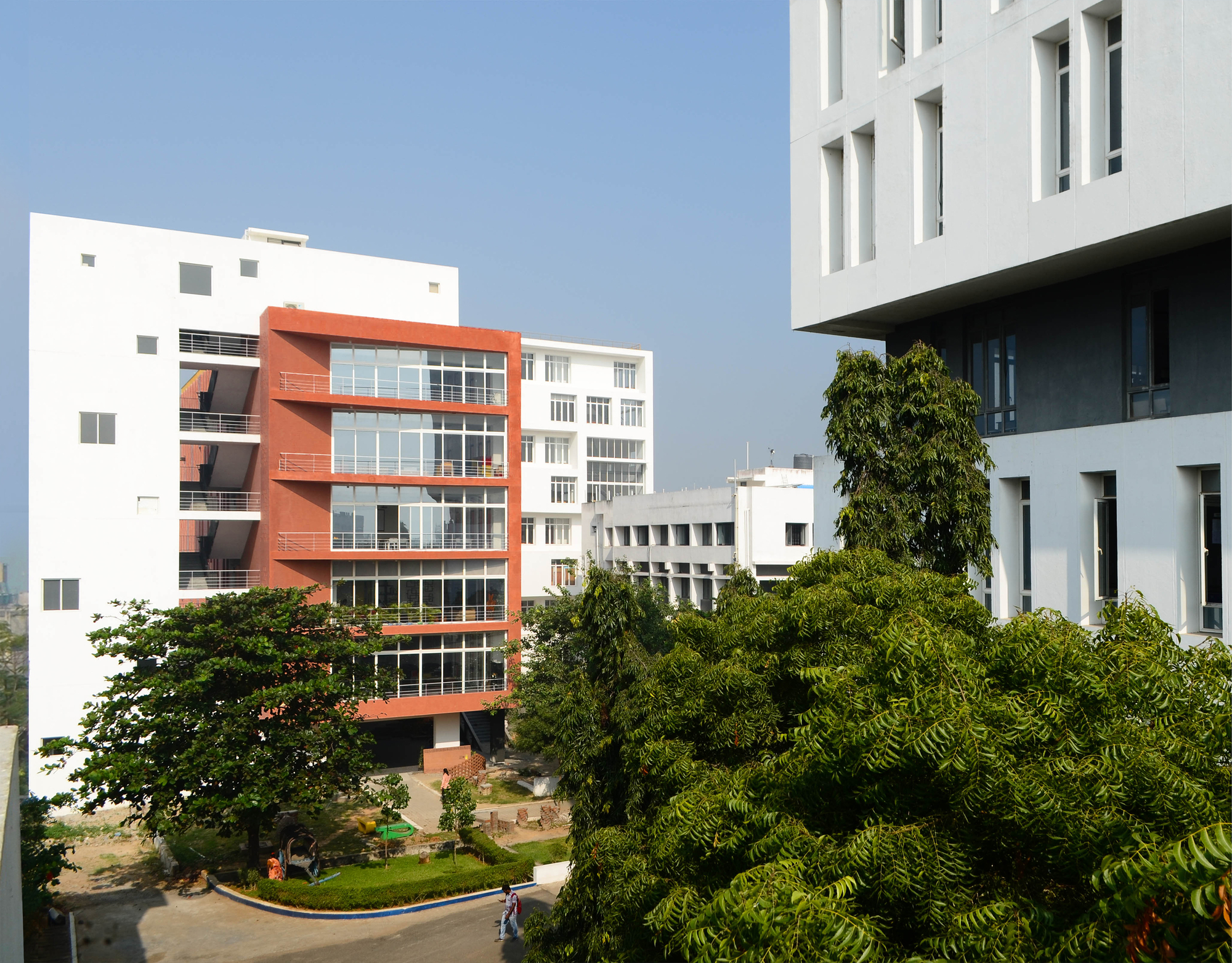 层叠梯田，重塑教育空间——Crescent 建筑学院设计-25