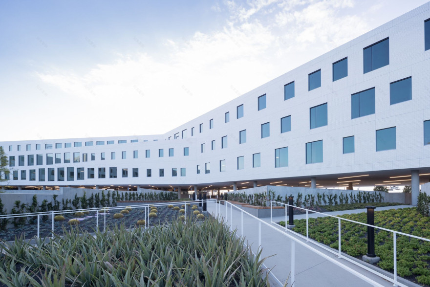 加州洛杉矶 Playa Vista Brickyard 办公园区-12