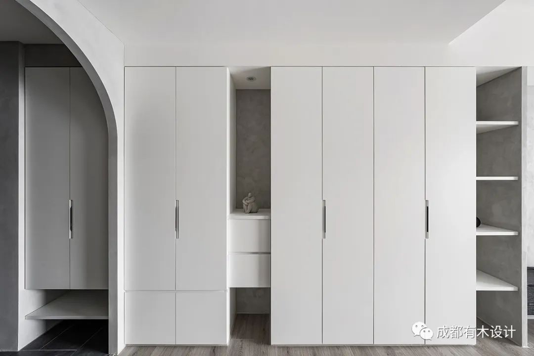 黑白灰现代极简亲子宅丨早见-15