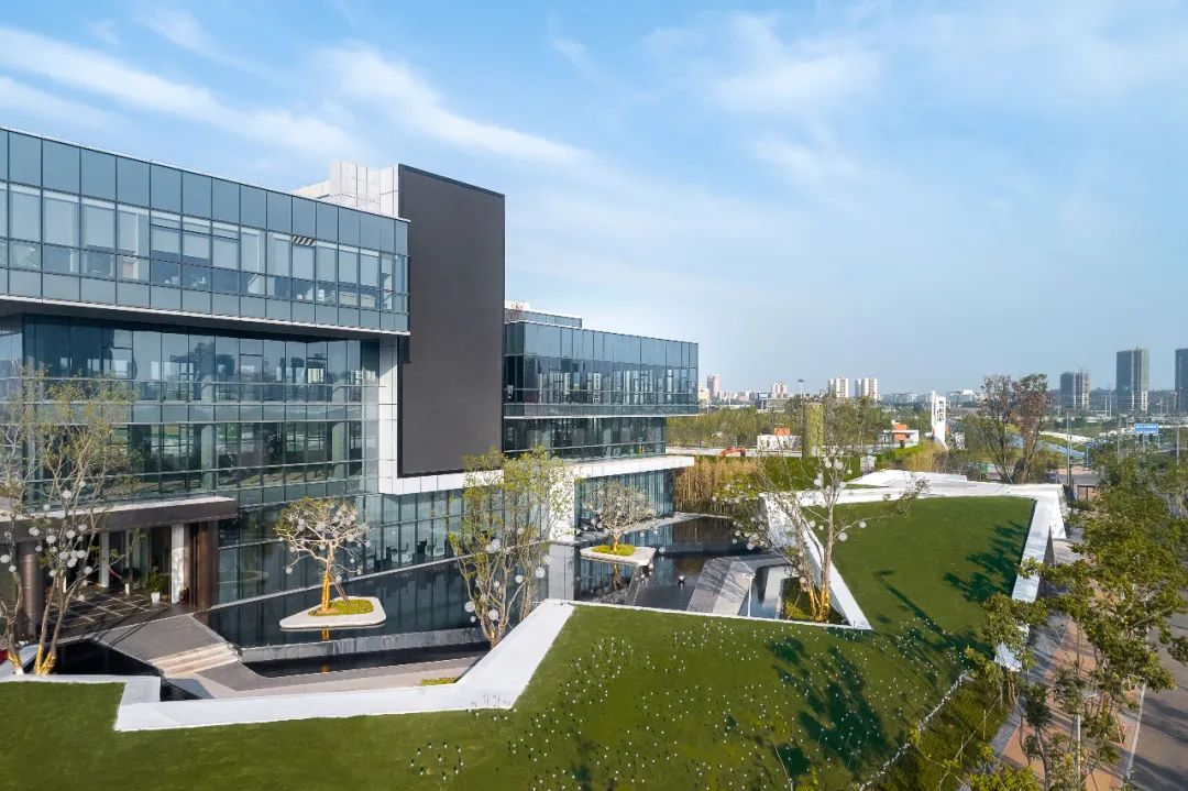 赣州嘉福新天地展示中心 | 水镜之上漂浮的原石-25