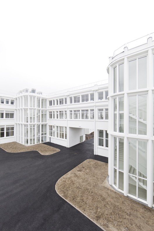 旧工厂翻新变身办公室-11