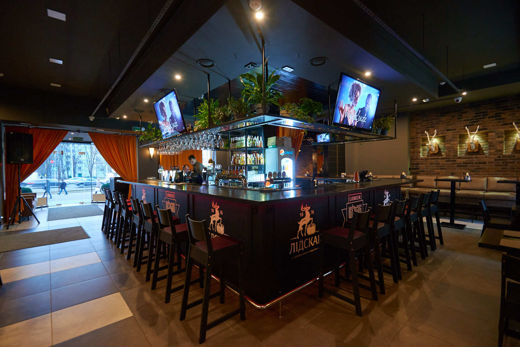 Minsk 酒吧设计与可视化丨白俄罗斯明斯克-12