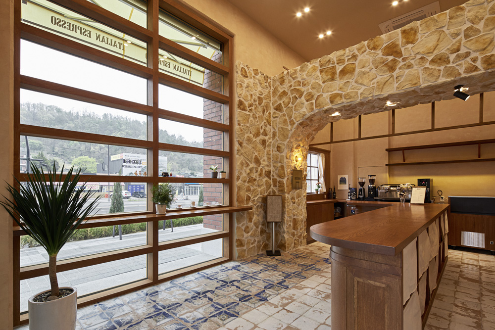 11 平米的精致咖啡厅 | 小巧而富有情调的室内设计-6