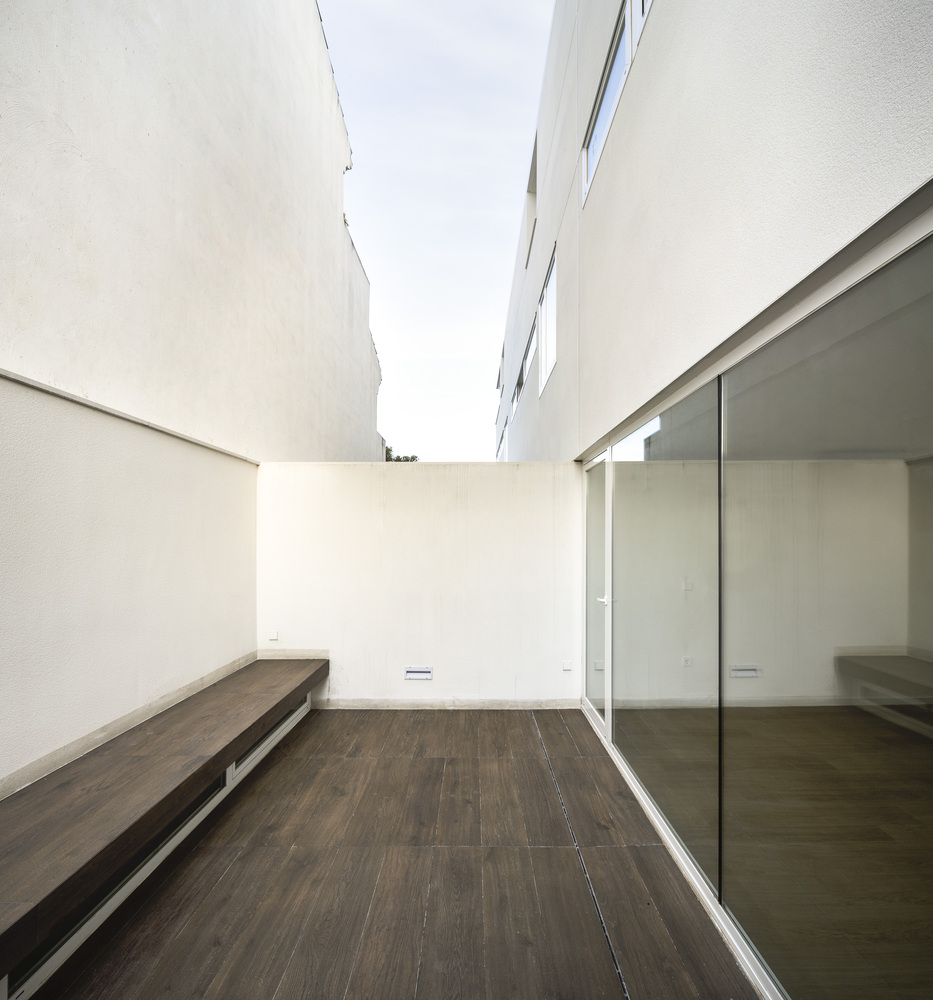 三宅共构的理性空间·西班牙 Granada 市住宅设计-24