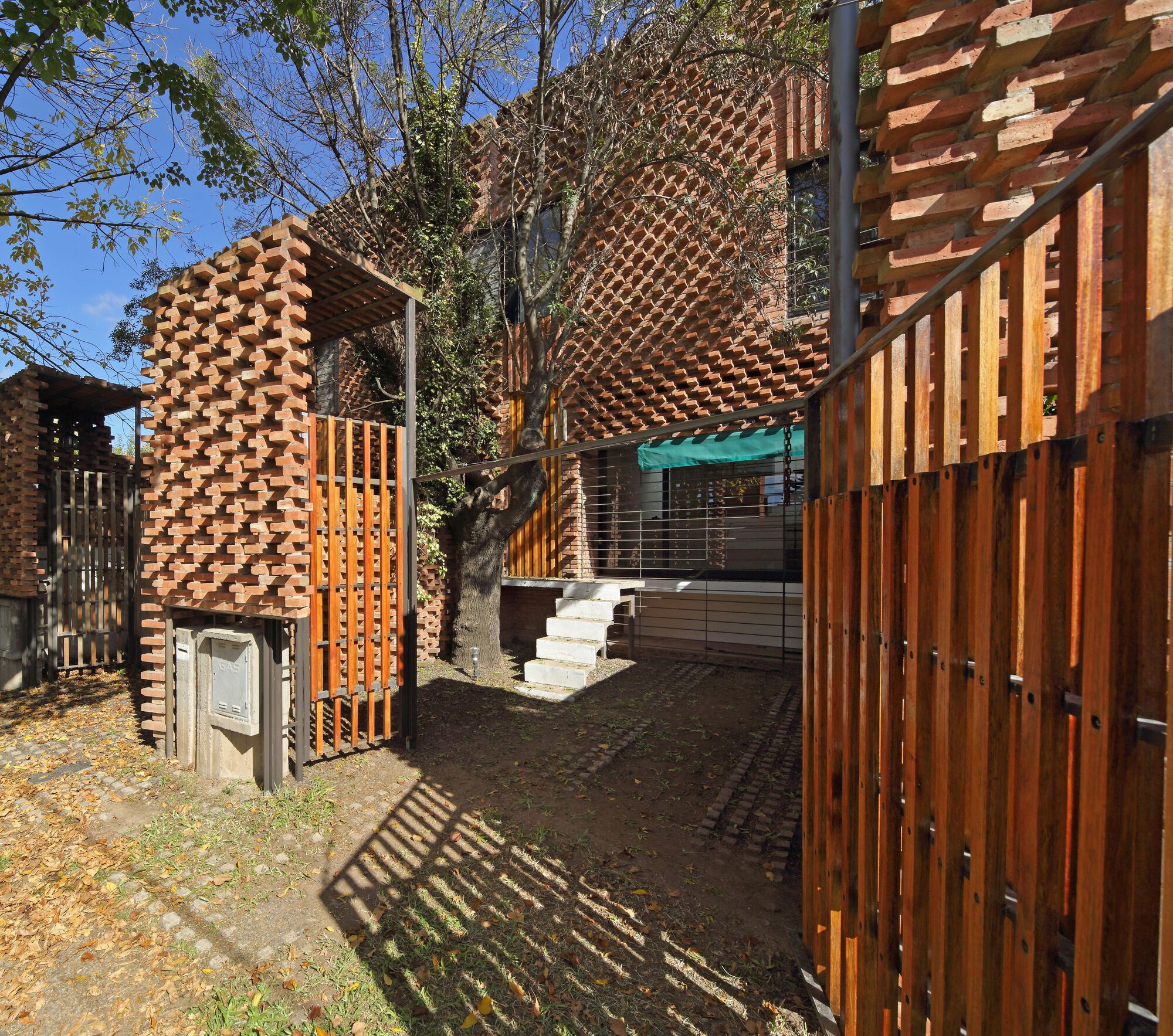 4 栋带前院的住宅丨阿根廷-15