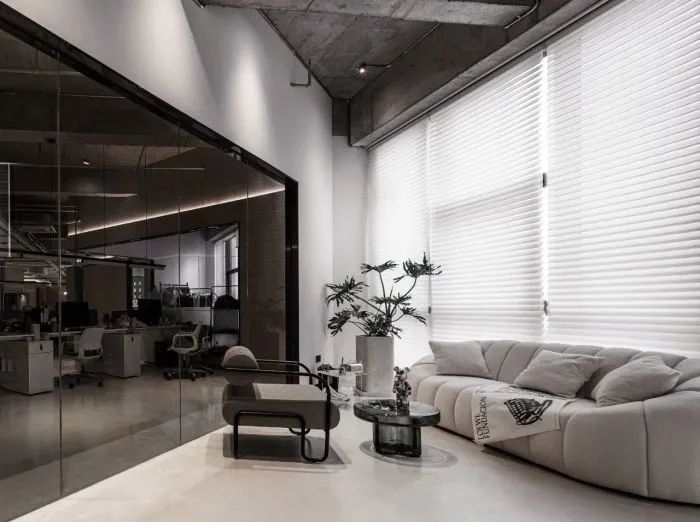 LOLTHEDICE 玖墨服饰办公空间设计丨中国杭州丨由走空间设计有限公司-28