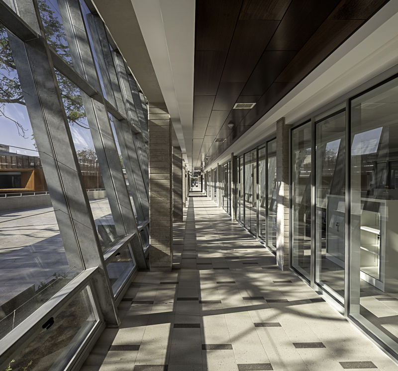 智利圣地亚哥贫困社区新市政厅建筑-47