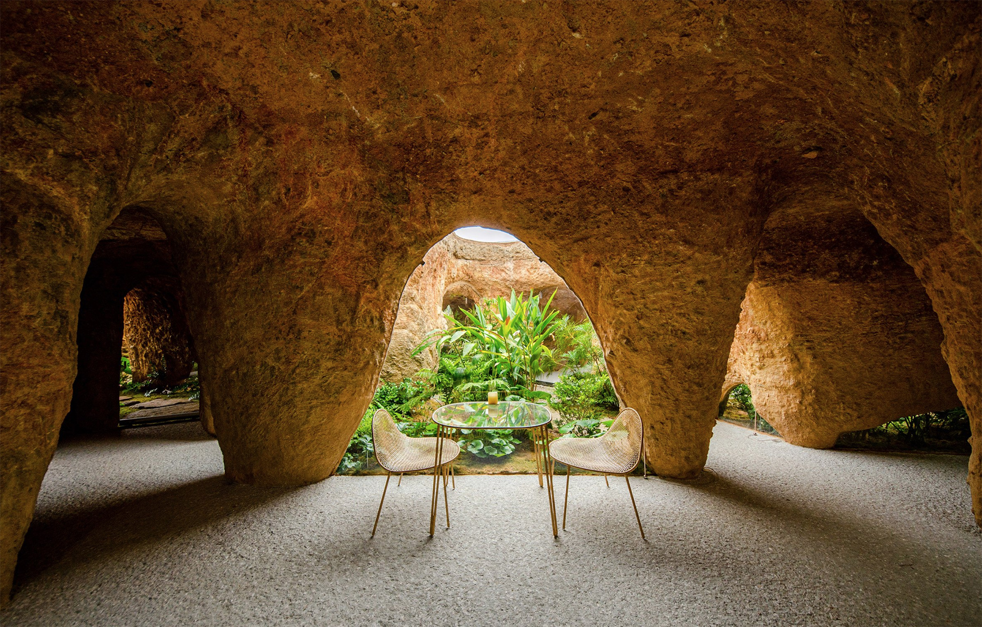 日本地下覆泥住宅与餐厅综合体丨Junya Ishigami + Associates-11