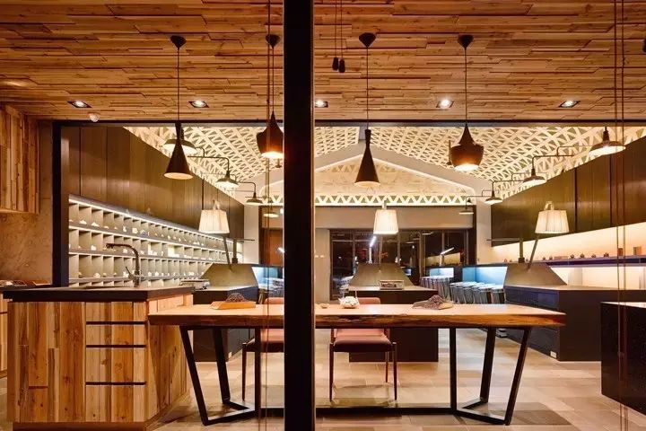 【71期】12月26日 4种行业4种零售创新-2