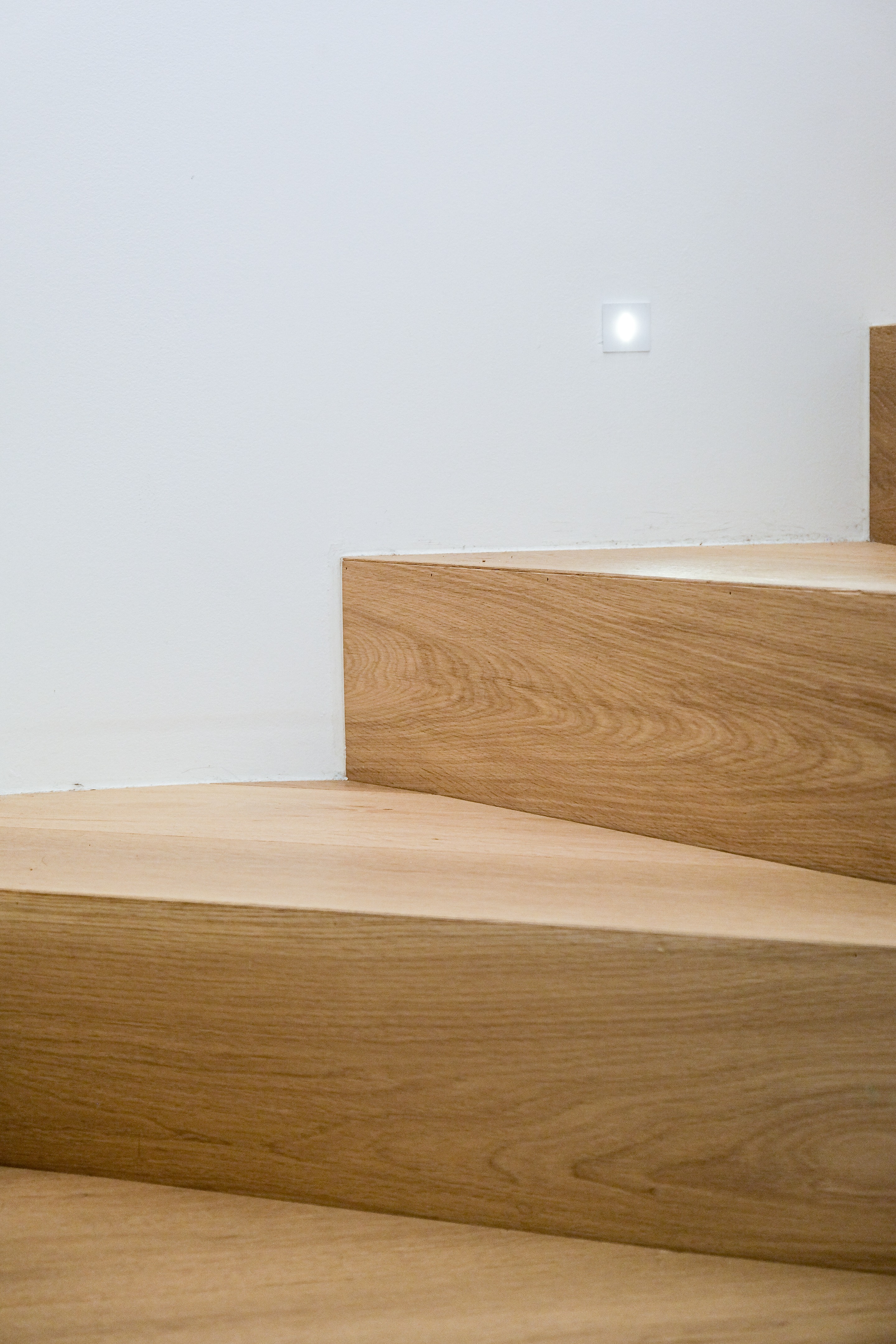 意大利 Trieste 的舒适之家丨RNDR studio-44