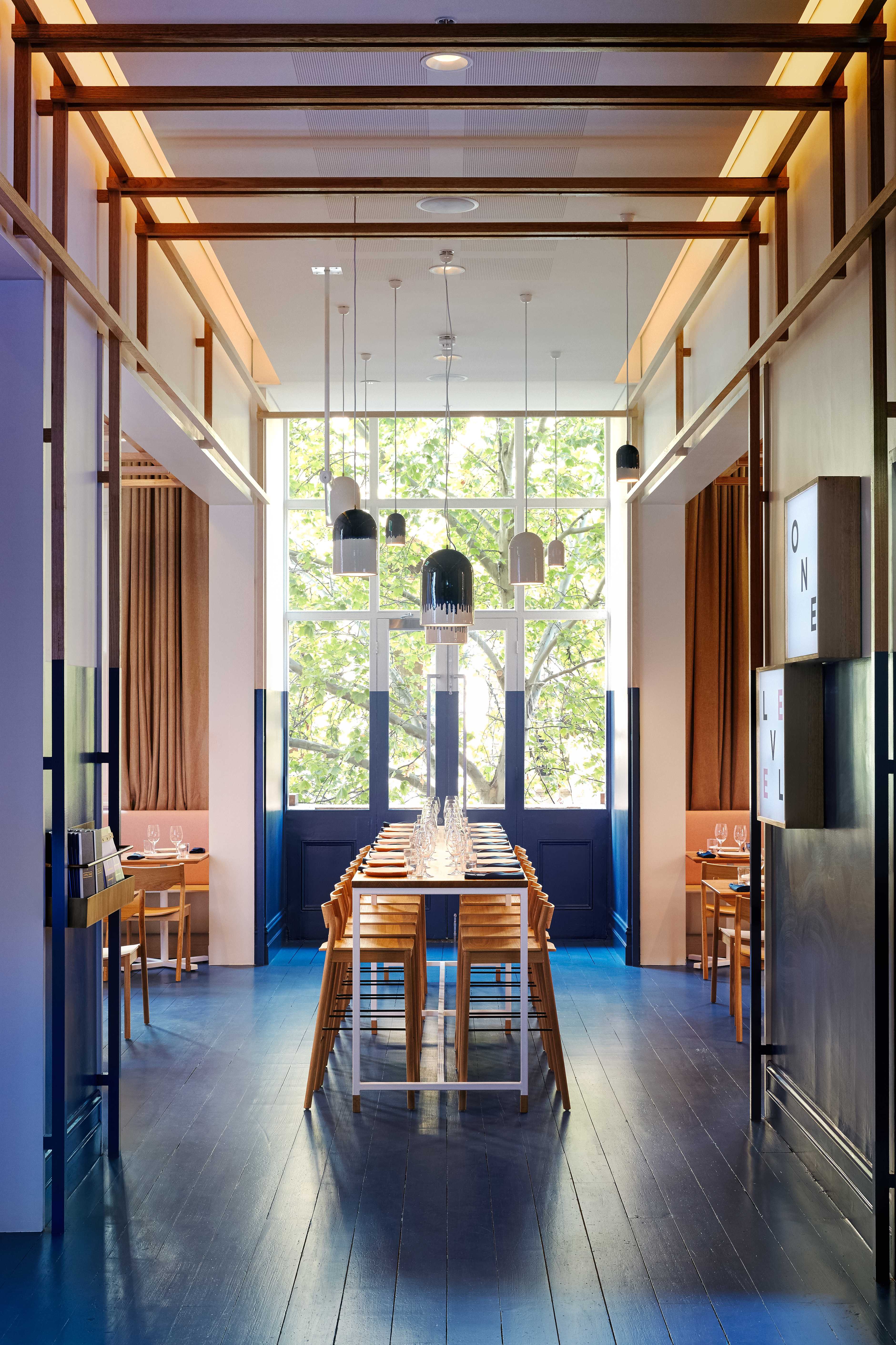 一级空间 | 明亮粉蓝的餐厅设计-10