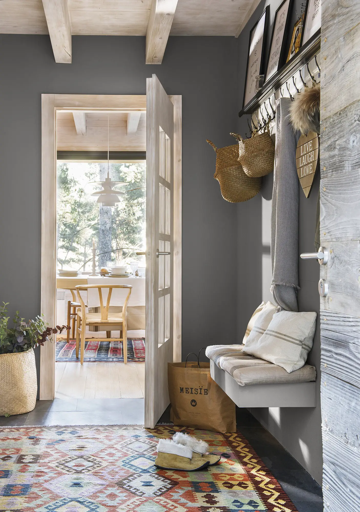 10 个精美且实用的入口与走廊设计案例-2