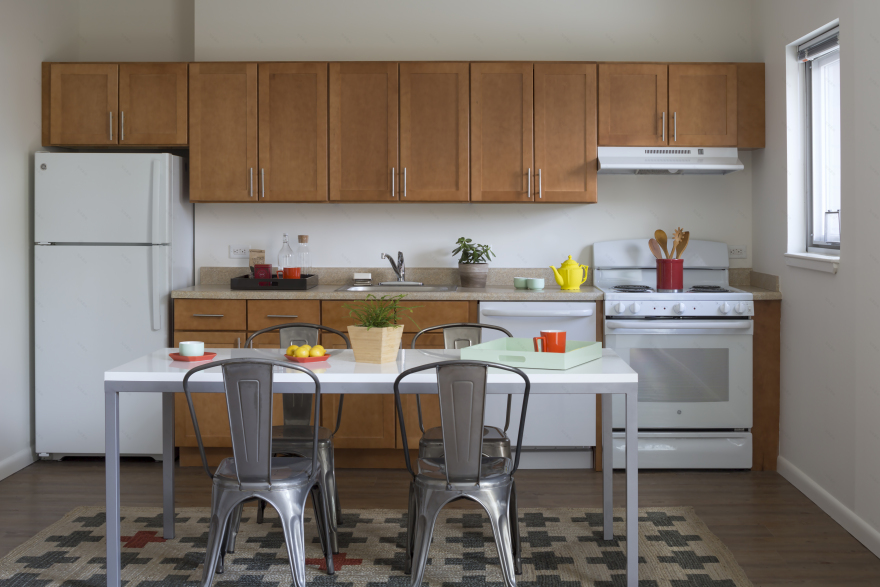 Schoolhouse Terrace | 融入社区的环保老年公寓-14