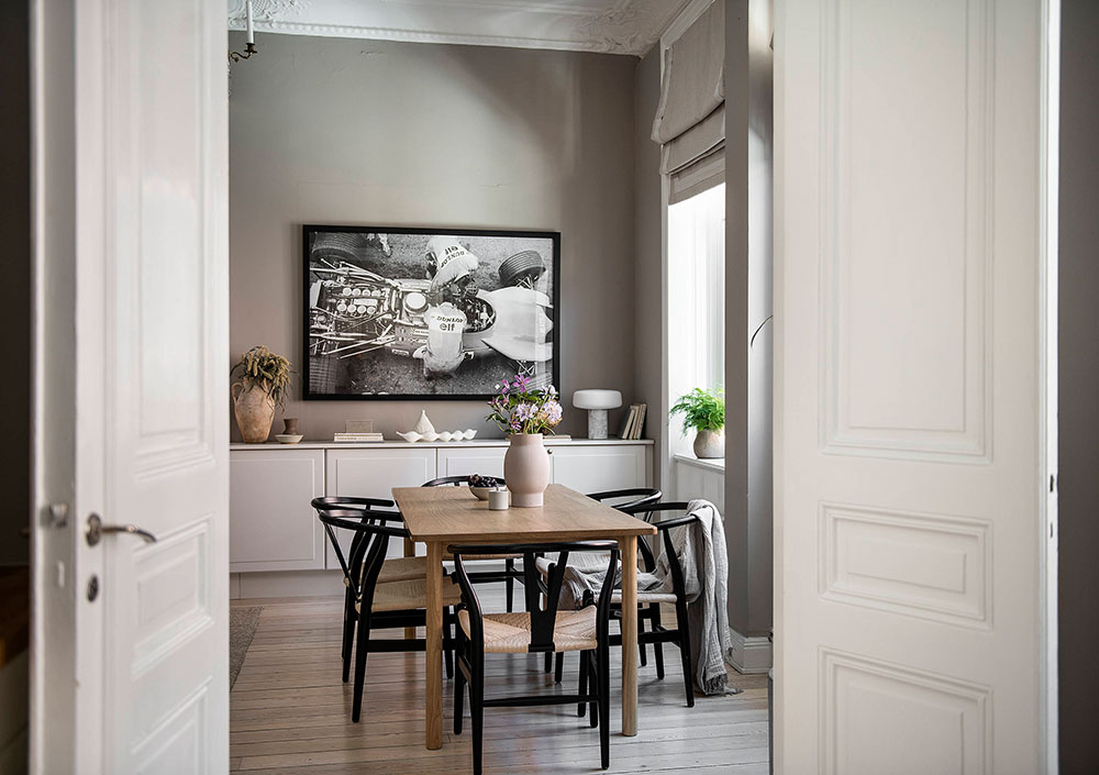 瑞典温馨公寓设计 | 书架与暖色调打造舒适空间-8