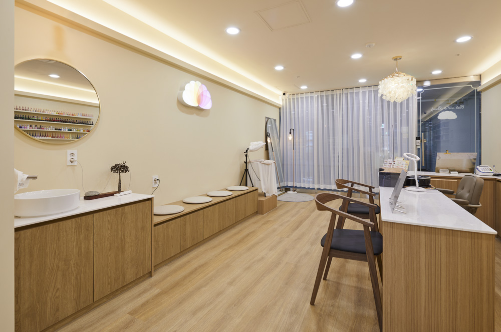 白色木屋 | 14 平极简内饰的完美呈现-8