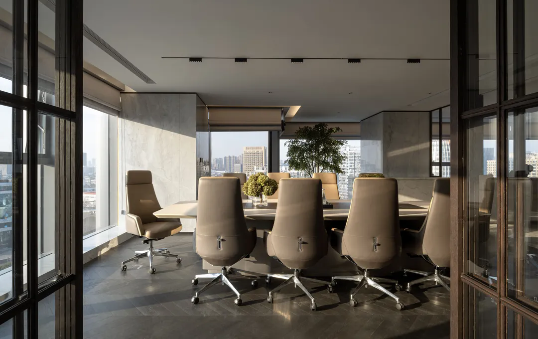 南昌联发中心办公样板房丨中国南昌丨创时空设计-23