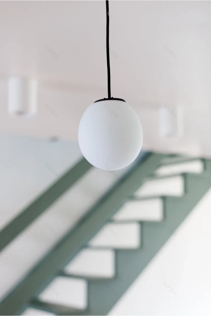 伦敦郊区 60 年代住宅的现代重生-21