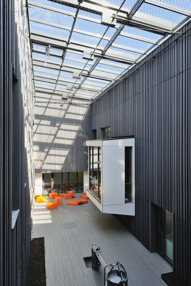 法国圣西尔学校的绿色环保设计-40