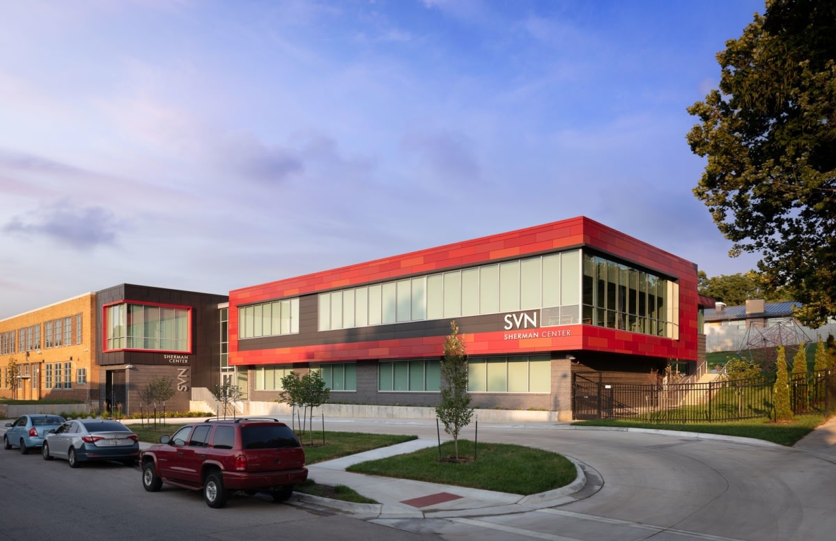 Clockwork Architecture + Design 打造活力教学空间——Sherman Center at SVN Charter School-10