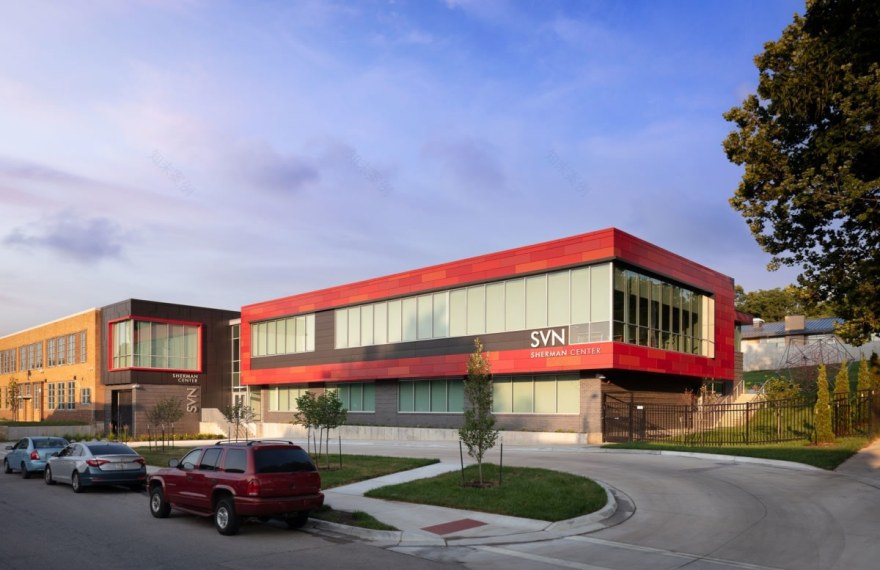 Clockwork Architecture + Design 打造活力教学空间——Sherman Center at SVN Charter School-10