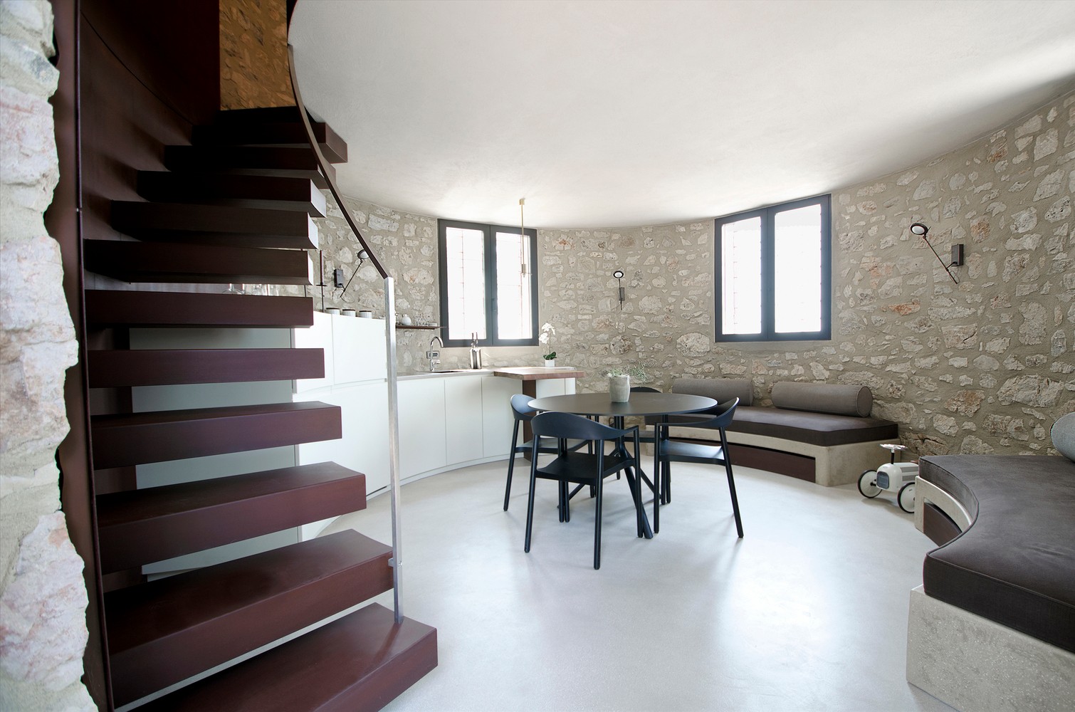 加尔达湖畔私人别墅 | 斯巴达式度假胜地-3