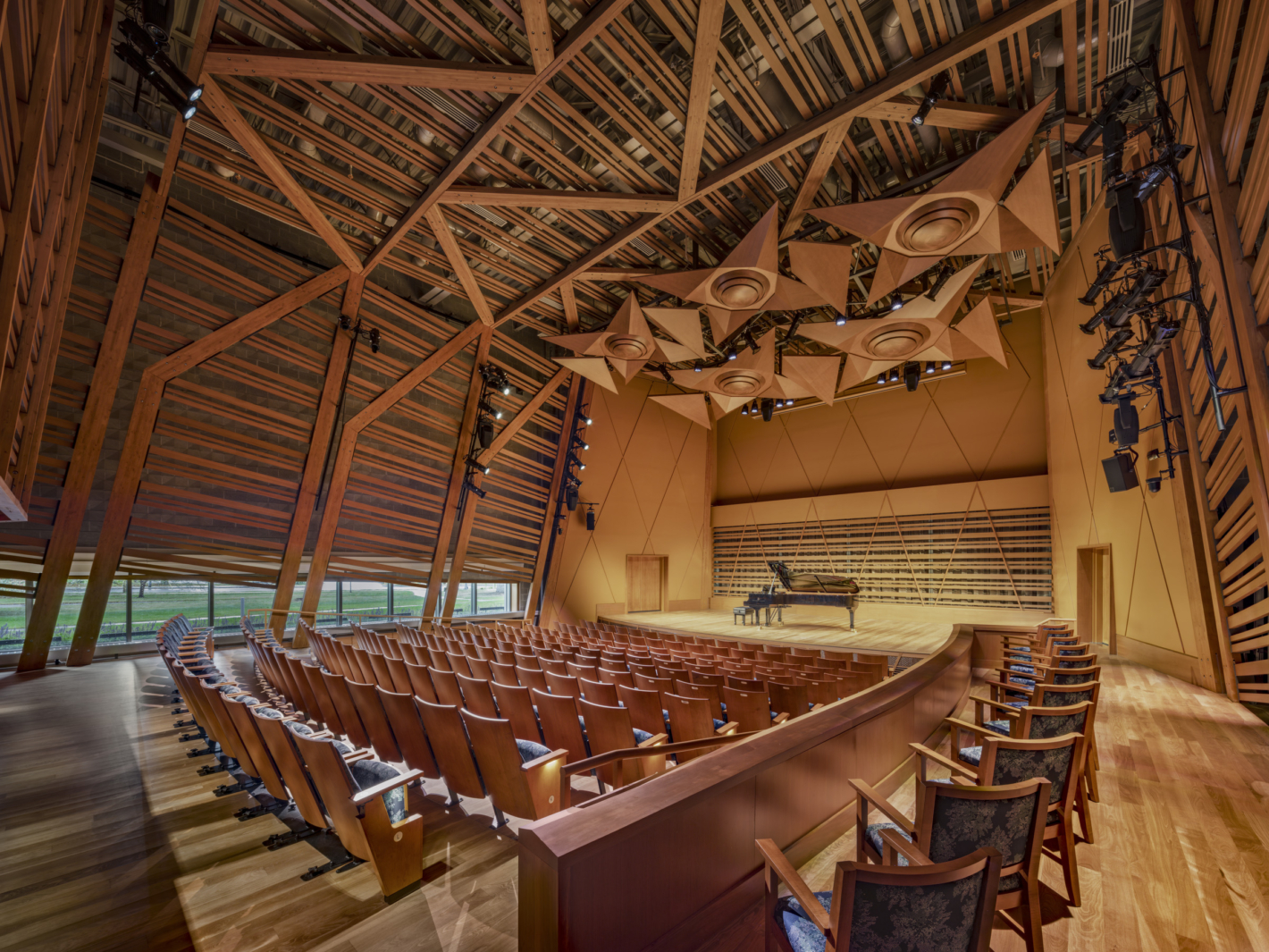 University of Southern Maine Crewe Center for the Arts - Perkins Eastman-1