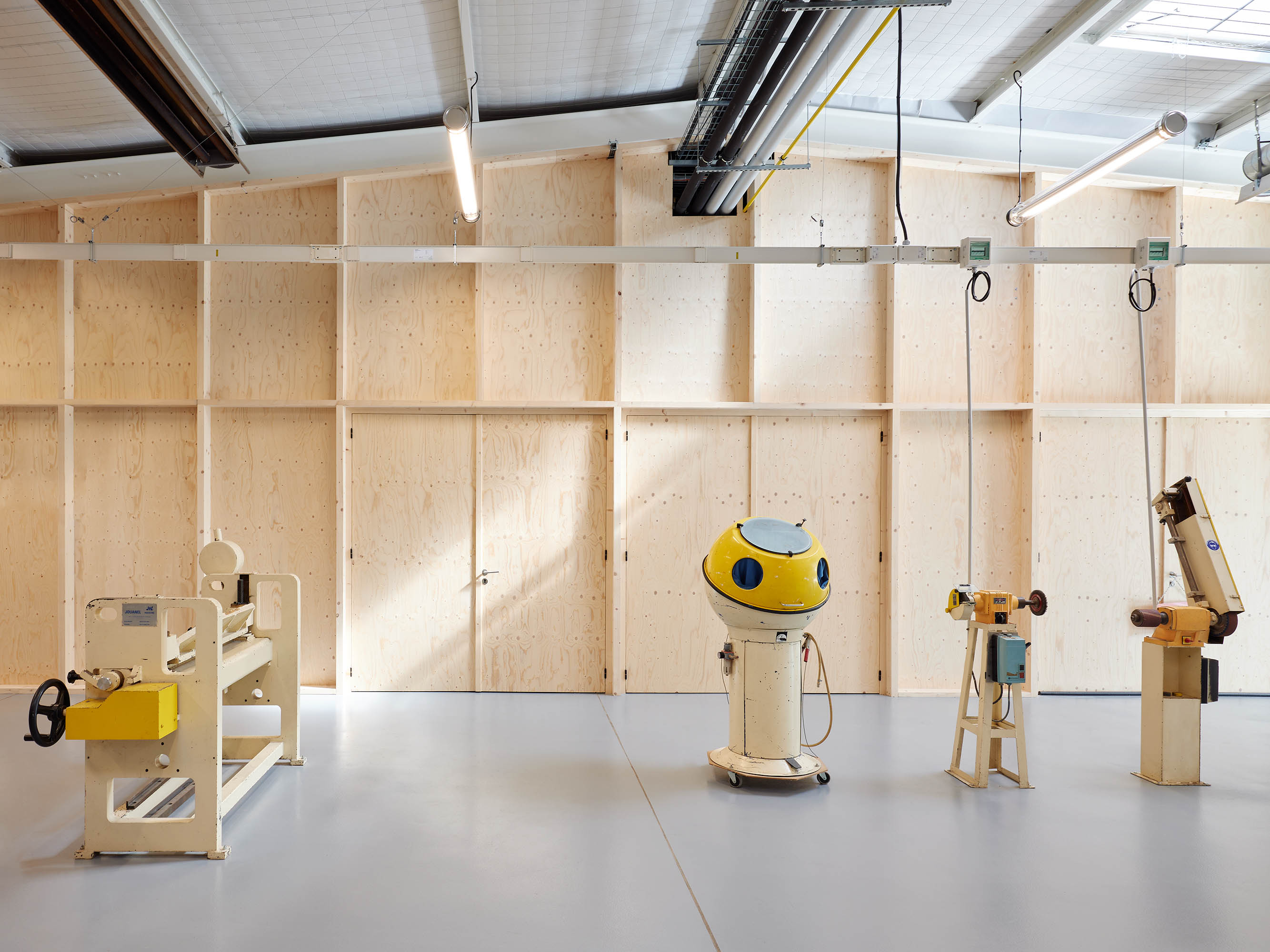 SAMMODE 研发中心 | 现代工业风打造高品质研发环境-39