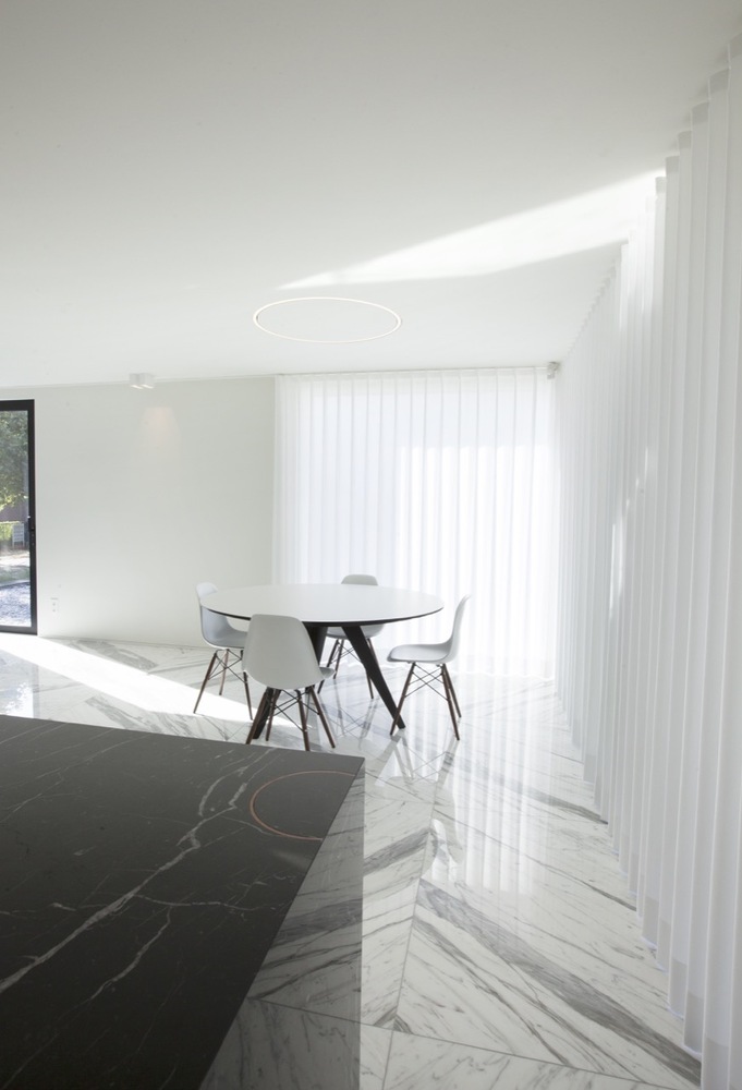 比利时哈塞尔特现代家庭住宅-81