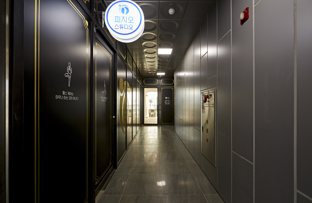 51 平小户型的现代极简设计-17