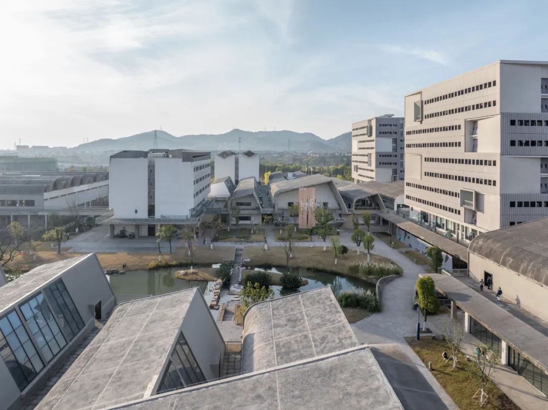 中国美术学院良渚校区丨中国杭州丨非常建筑-20