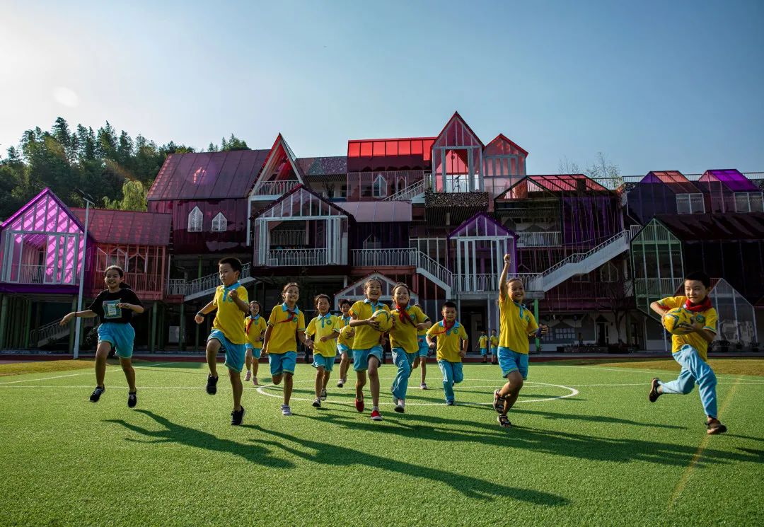 《我和我的家乡》好评如潮，杭州最美乡村小学也出圈了!-34