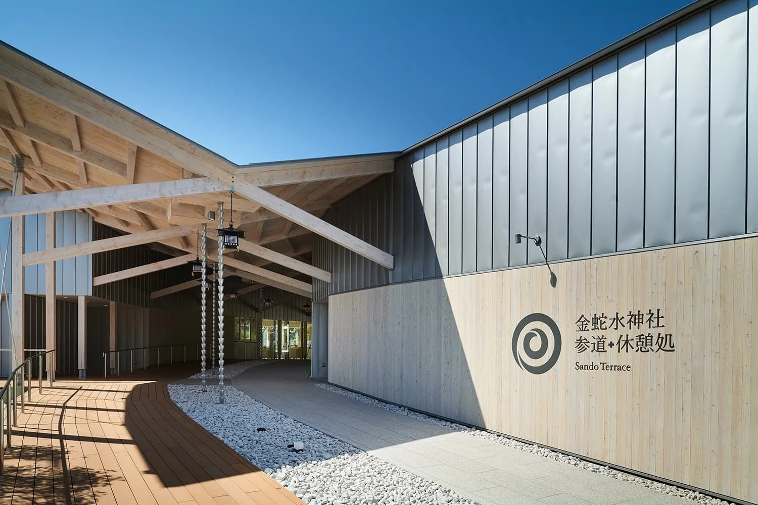KANAHEBISUI Shrine Gaien SandoTerrace-15