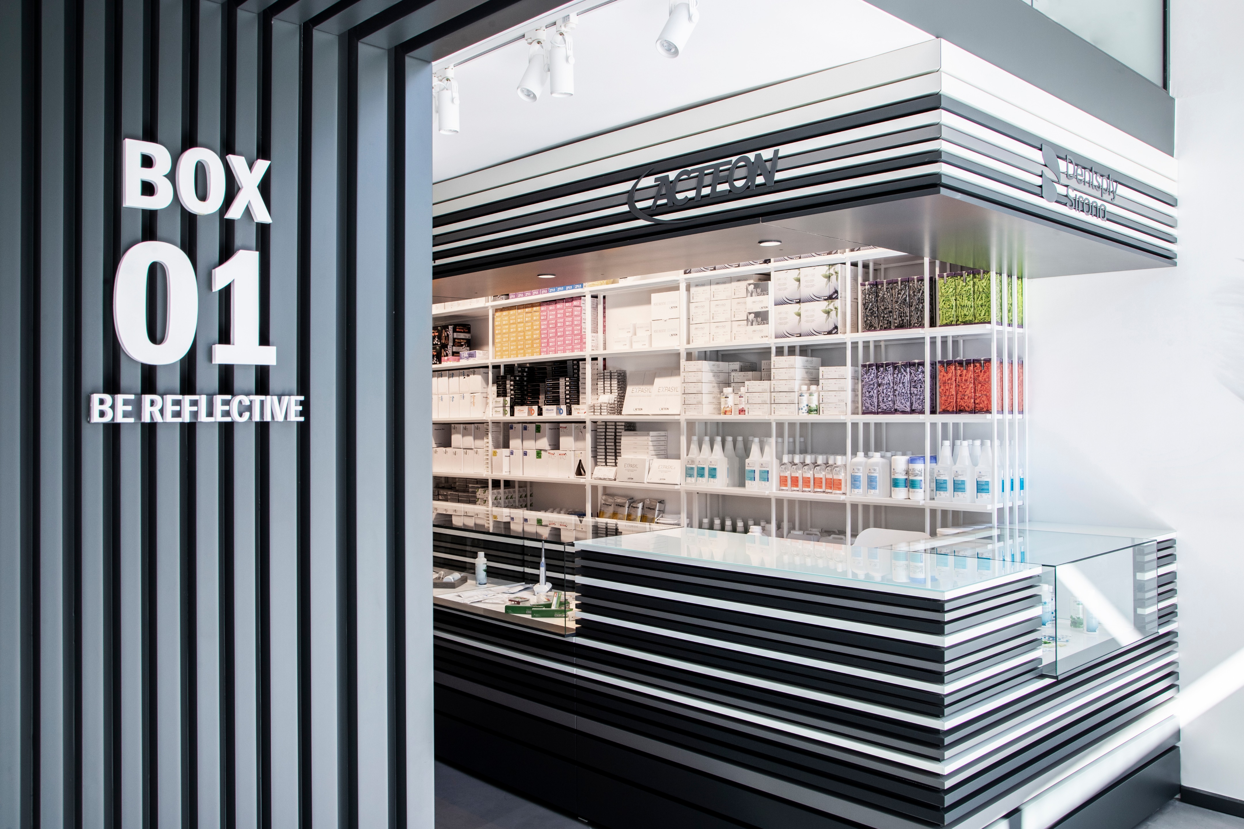 恰帕牙科展厅和商店-10