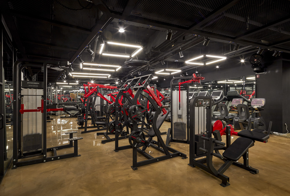黑钛金质感，140 平健身中心设计诠释现代风尚-13