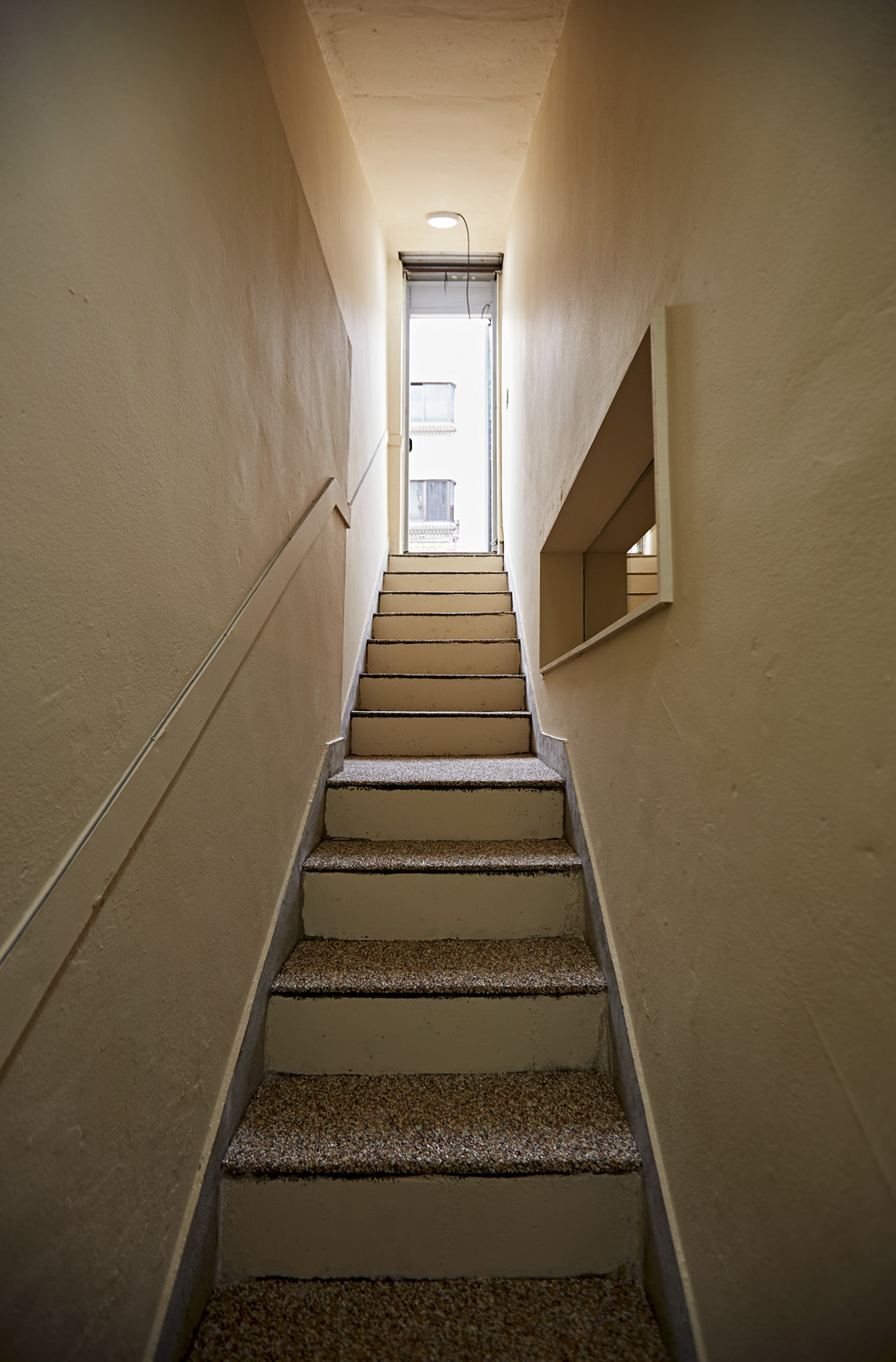 "木质氛围的 30 平米小空间设计"-16