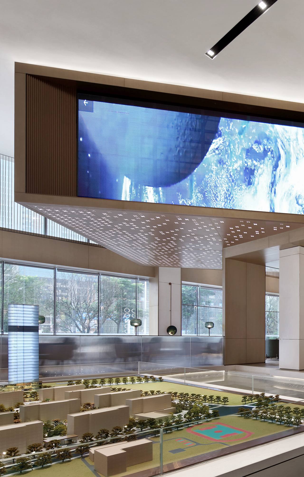 大时代美学家·灿若繁星 | 越秀X刘卫军-54