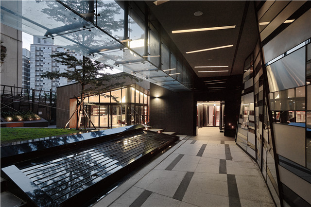 国扬天母  朱柏仰-2