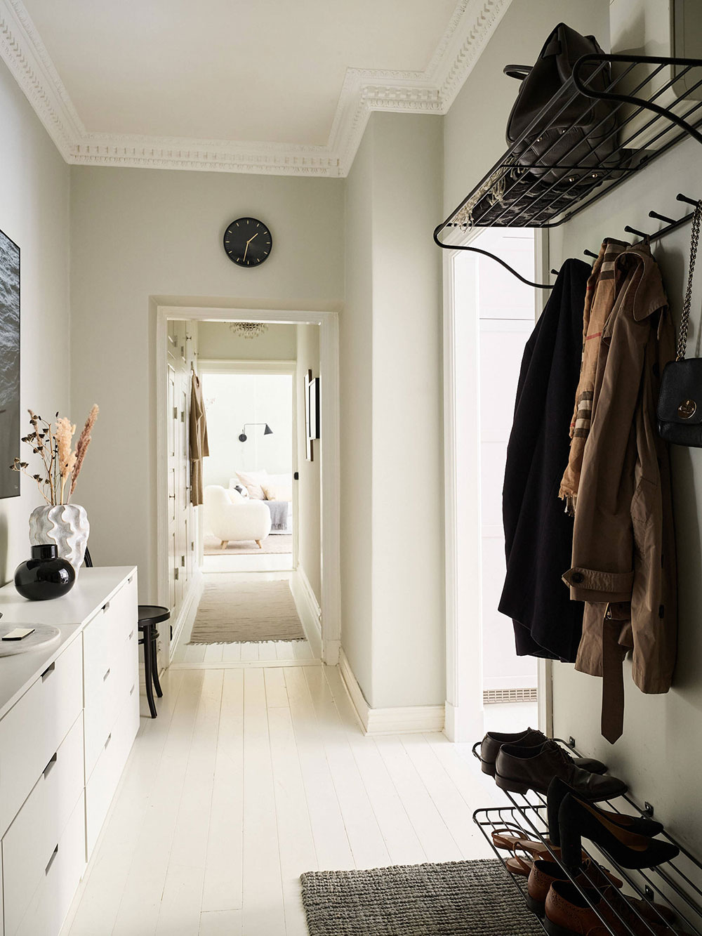 瑞典经典公寓的细腻内饰设计-23