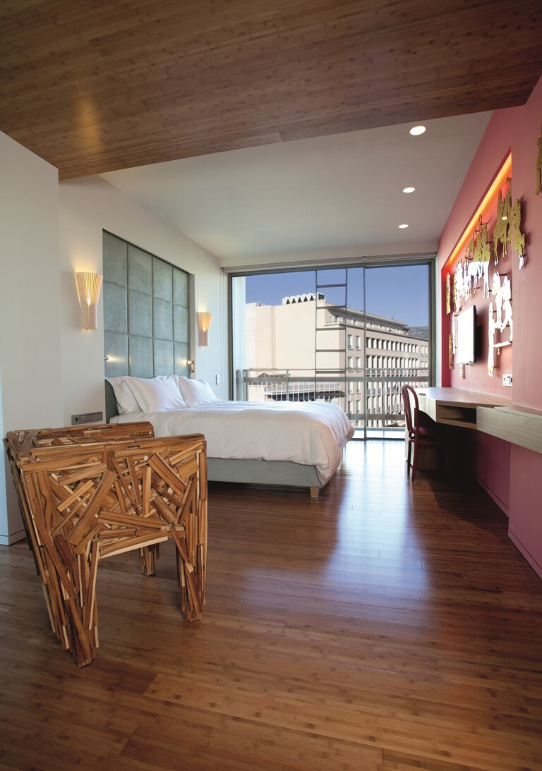 巴西设计双人组打造希腊传统主题酒店-21