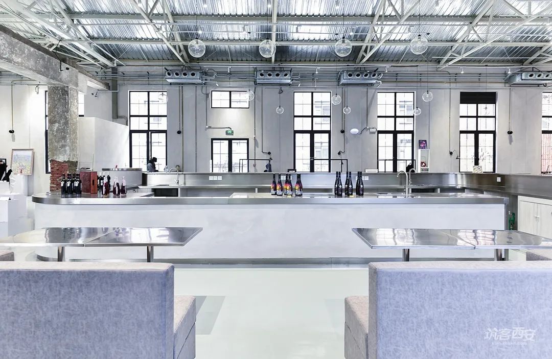 SEE SEE SPACE · 新旧碰撞的多元共享空间丨中国西安丨柏涵装饰精品设计机构-24