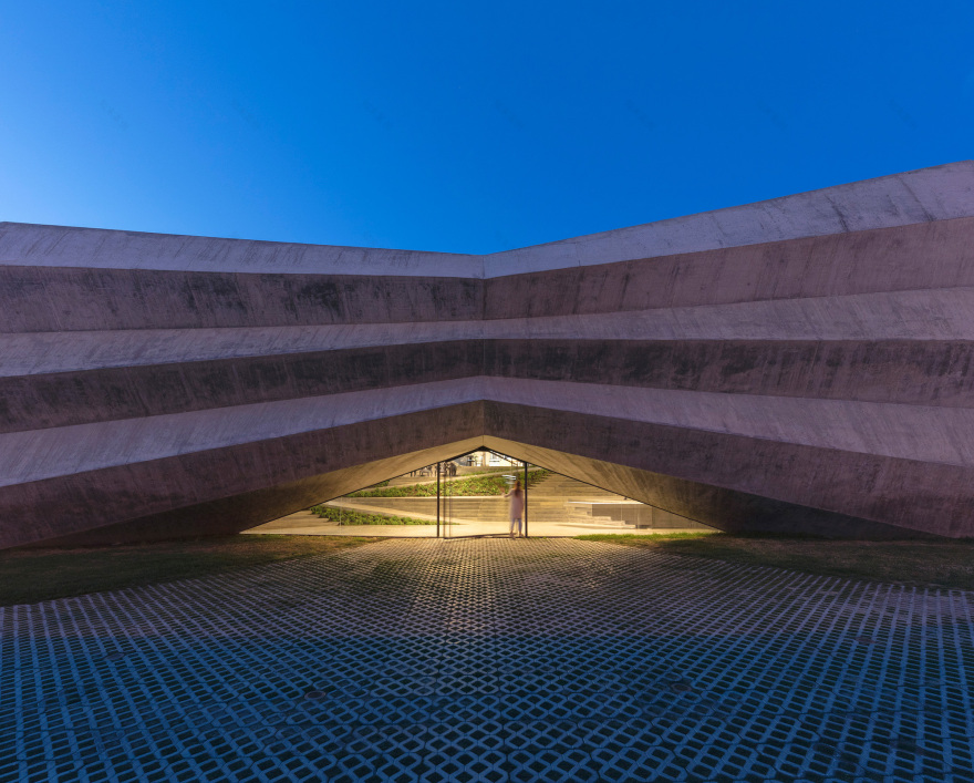 咖啡生产厂Meama丨Khmaladze Architects-40