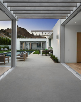 Ventura Hillside Home | 捕捉峡谷美景的现代别墅设计