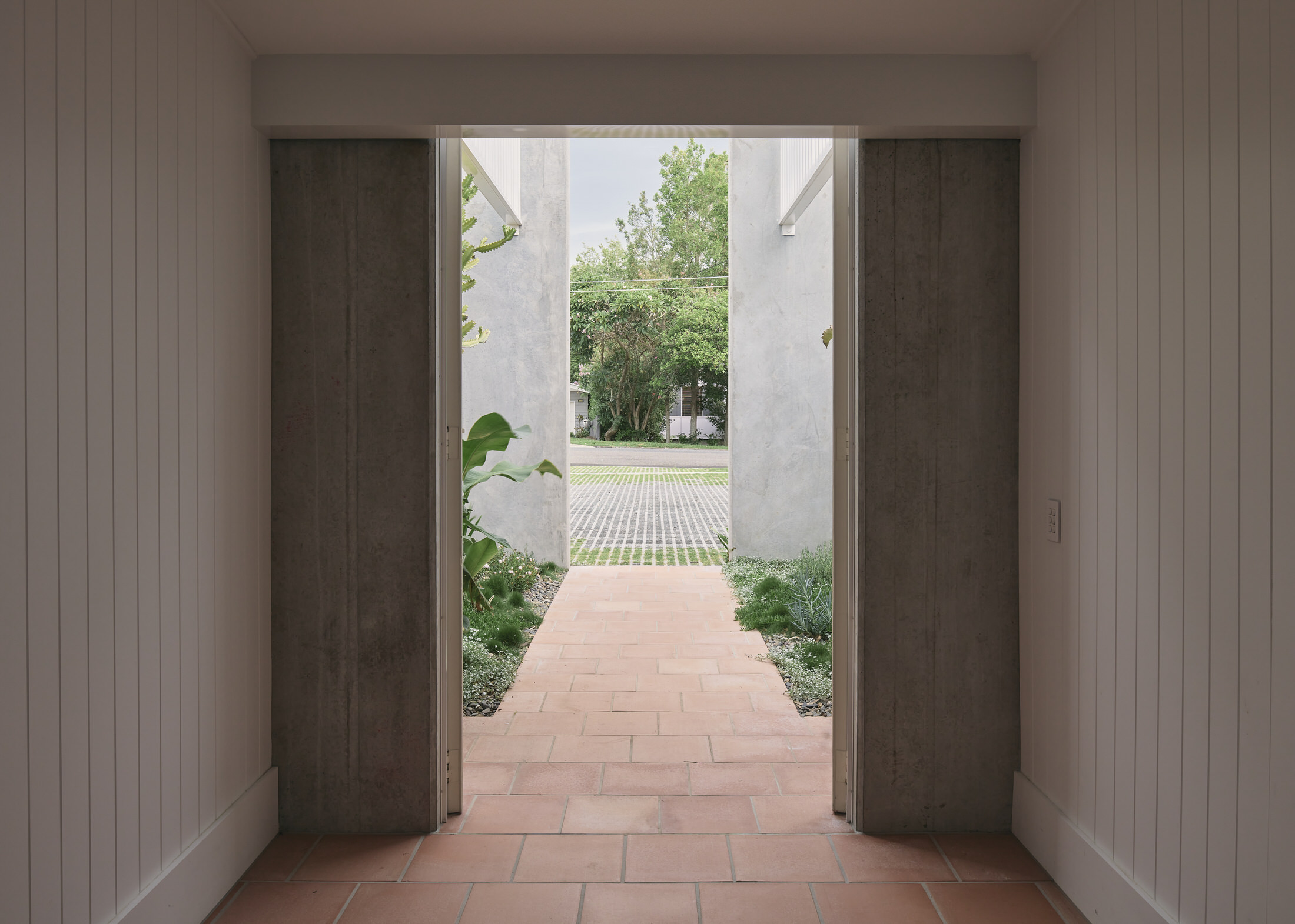 布里斯班河畔的现代废墟丨澳大利亚布里斯班丨Furminger-16