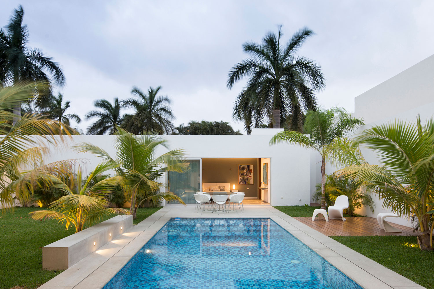 Magnificent House Designed by Augusto Quijano Arquitectos in Yucatan, Mexico-29