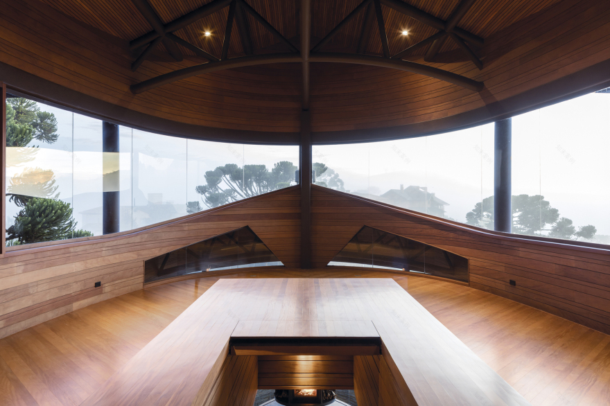 融合自然的山间别墅-24