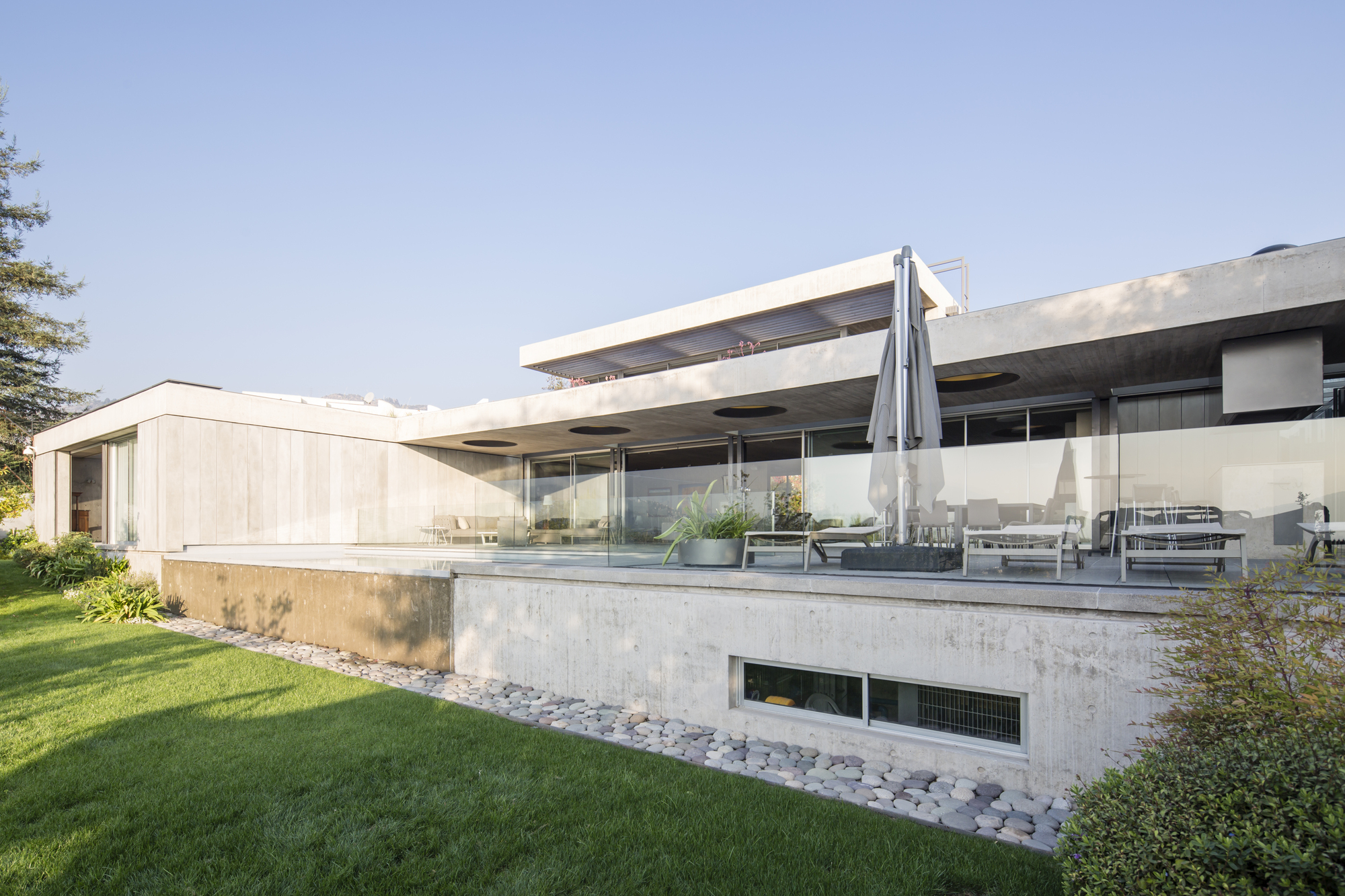 安第斯山脚下的环保别墅设计-17